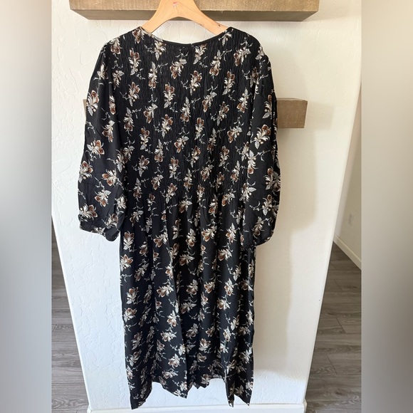 Croft & Barrow|Black floral midi dress, 3/4 sleeve & smocking•••Boho cottagecore - Picture 7 of 12